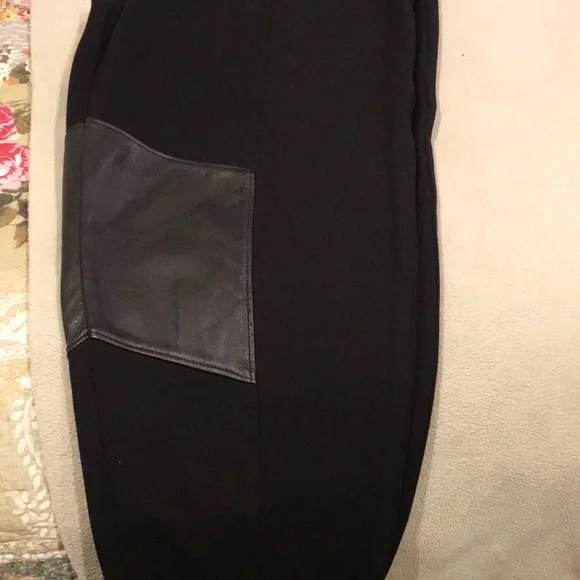 Calvin Klein size XL black ponte leggings. - Picture 3 of 7